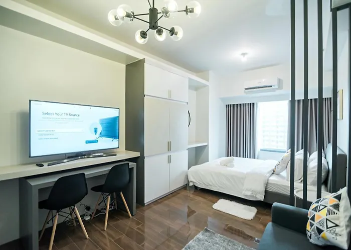 Serene Escape At Air Residences 2160 Makati Apartment Manila